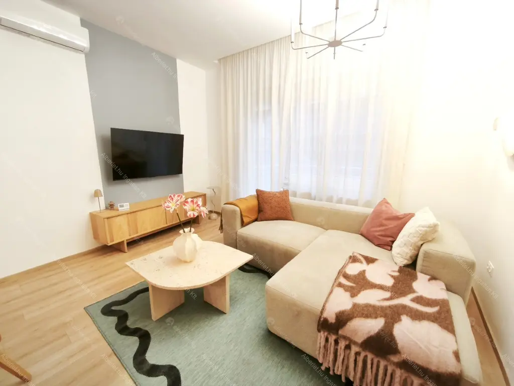 Kiadó albérlet 603000 Ft/hó áron: Budapest, VIII. kerület  Baross utca. Mérete: 72 nm, 3 szobás | Alberlet.hu - 6667385