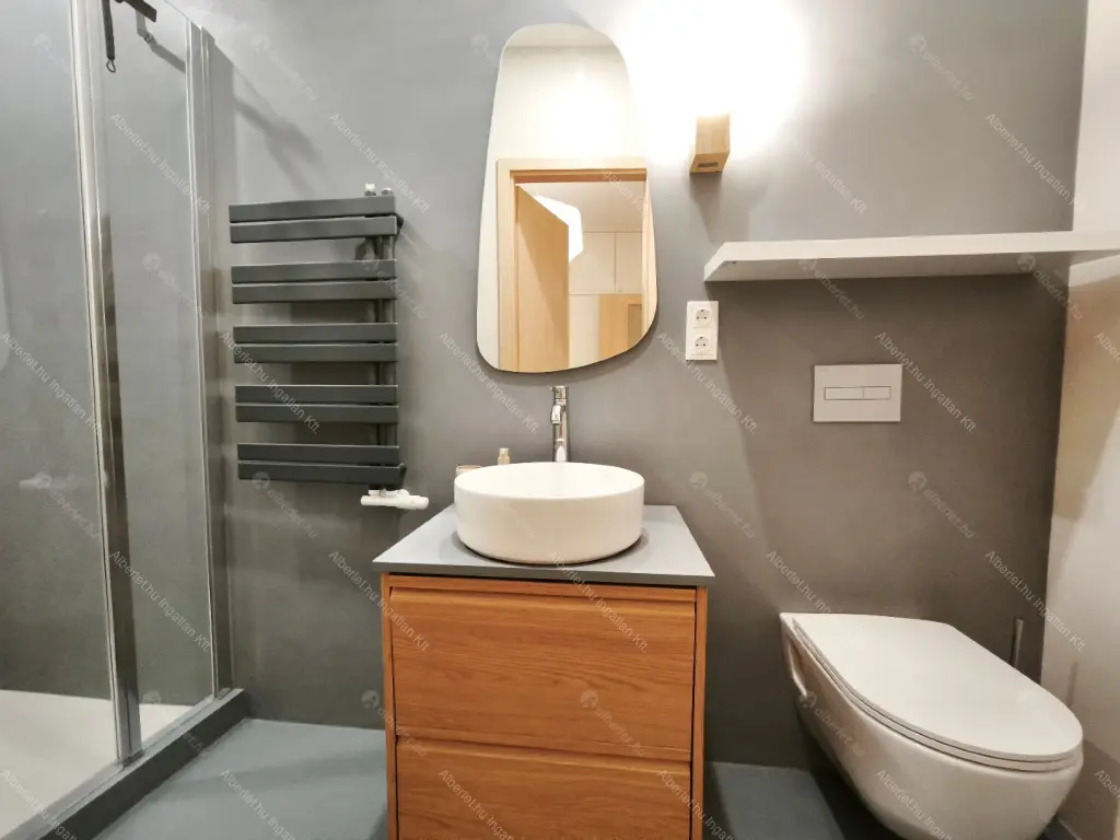 Kiadó albérlet 603000 Ft/hó áron: Budapest, VIII. kerület  Baross utca. Mérete: 72 nm, 3 szobás | Alberlet.hu - 6667402