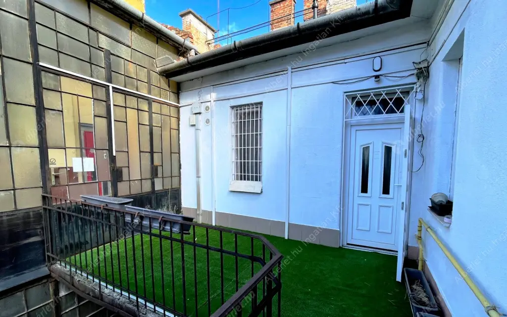 Kiadó albérlet 530000 Ft/hó áron: Budapest, VIII. kerület  Baross utca. Mérete: 89 nm, 3 szobás | Alberlet.hu - 6580756