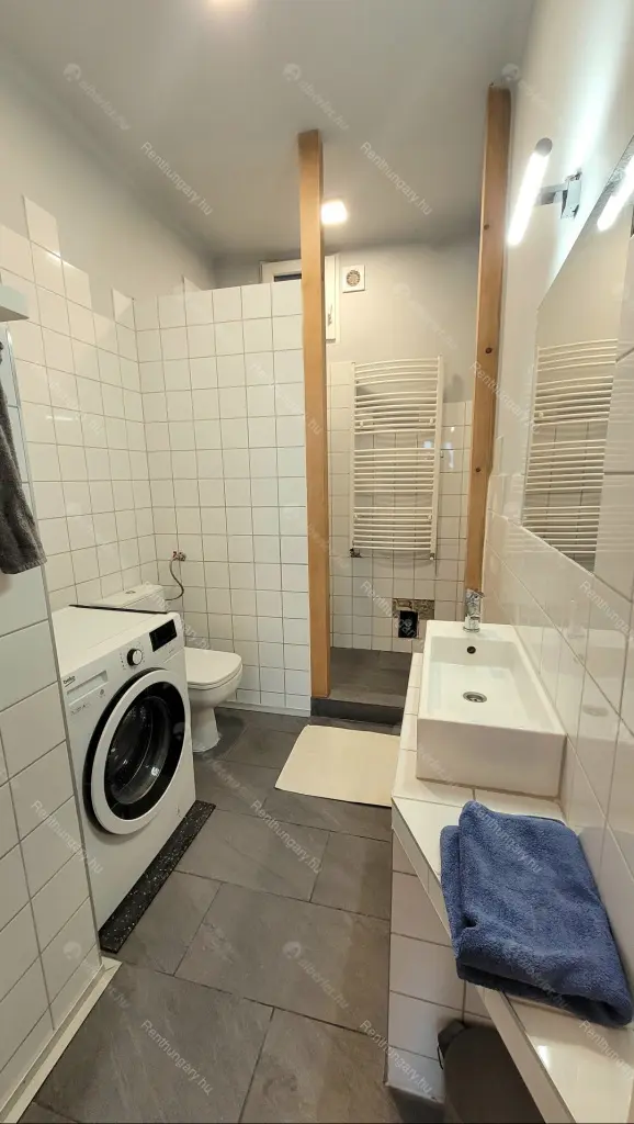 Kiadó albérlet 390000 Ft/hó áron: Budapest, VIII. kerület  Baross utca. Mérete: 89 nm, 3 szobás | Alberlet.hu - 6684438