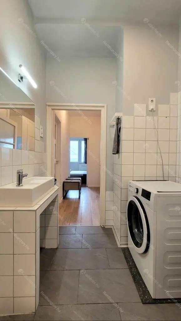 Kiadó albérlet 390000 Ft/hó áron: Budapest, VIII. kerület  Baross utca. Mérete: 89 nm, 3 szobás | Alberlet.hu - 6684439