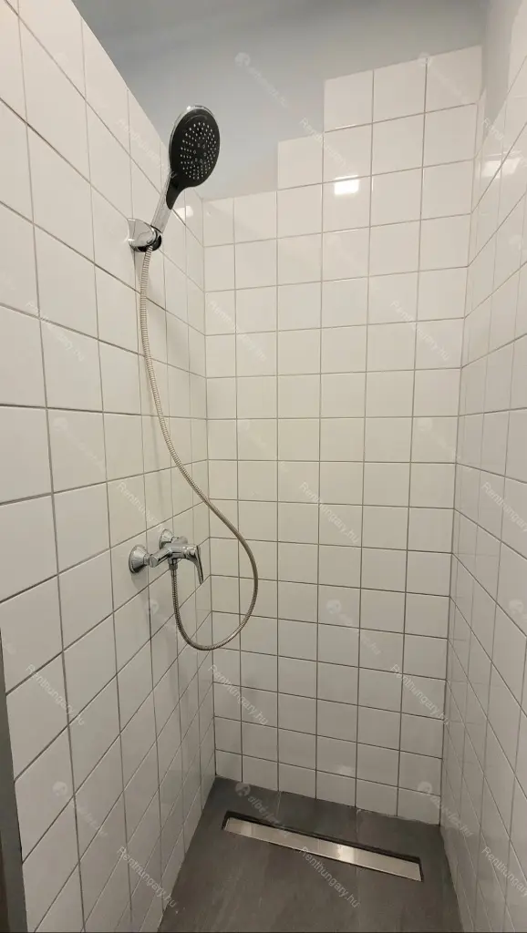 Kiadó albérlet 390000 Ft/hó áron: Budapest, VIII. kerület  Baross utca. Mérete: 89 nm, 3 szobás | Alberlet.hu - 6684440