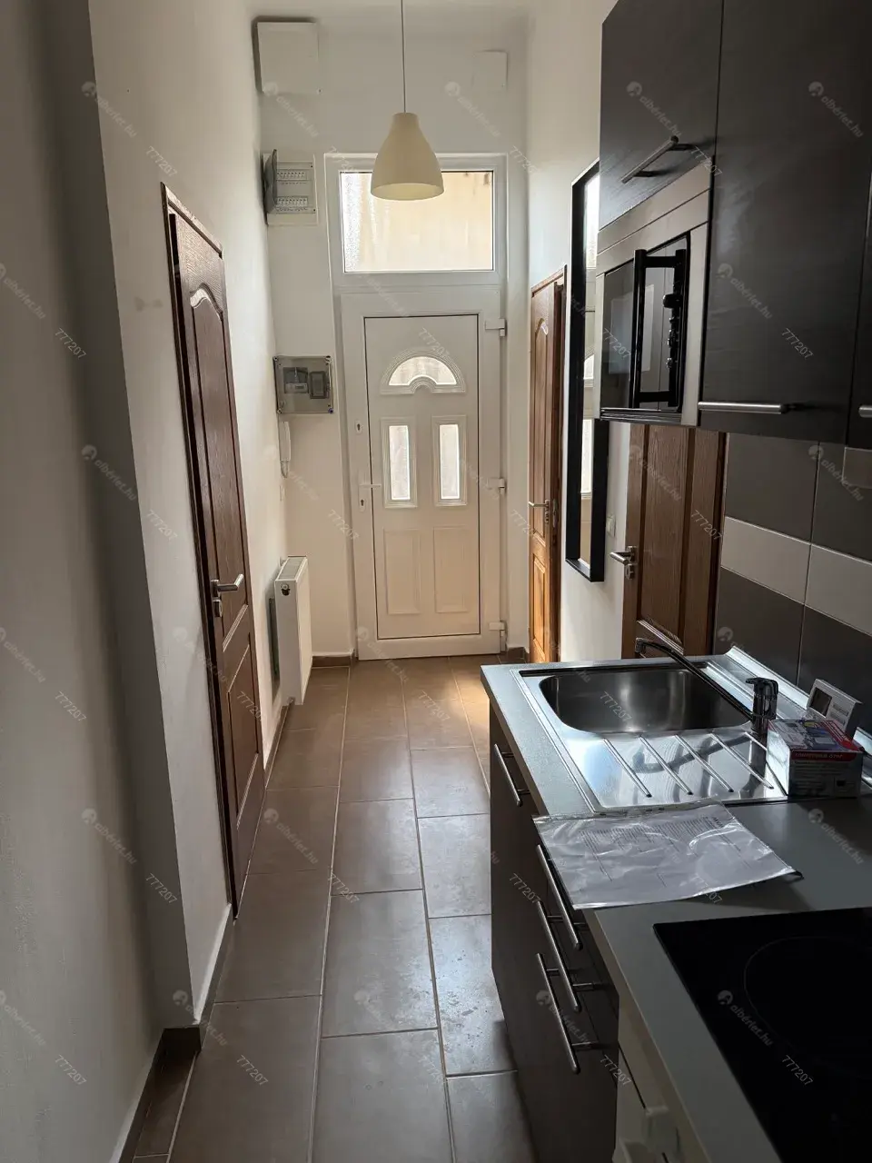 Kiadó albérlet 270000 Ft/hó áron: Budapest, VIII. kerület  Bauer Sándor utca. Mérete: 46 nm, 1 szobás | Alberlet.hu - 6700021