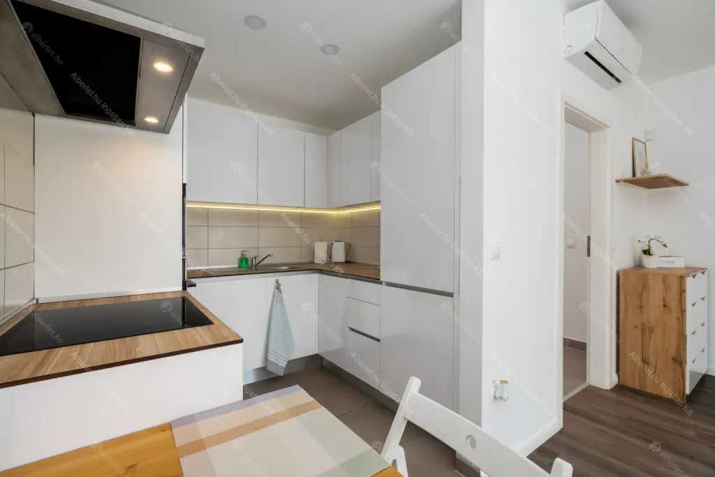 Kiadó albérlet 400000 Ft/hó áron: Budapest, VIII. kerület  Bauer Sándor utca. Mérete: 50 nm, 2 szobás | Alberlet.hu - 6684037