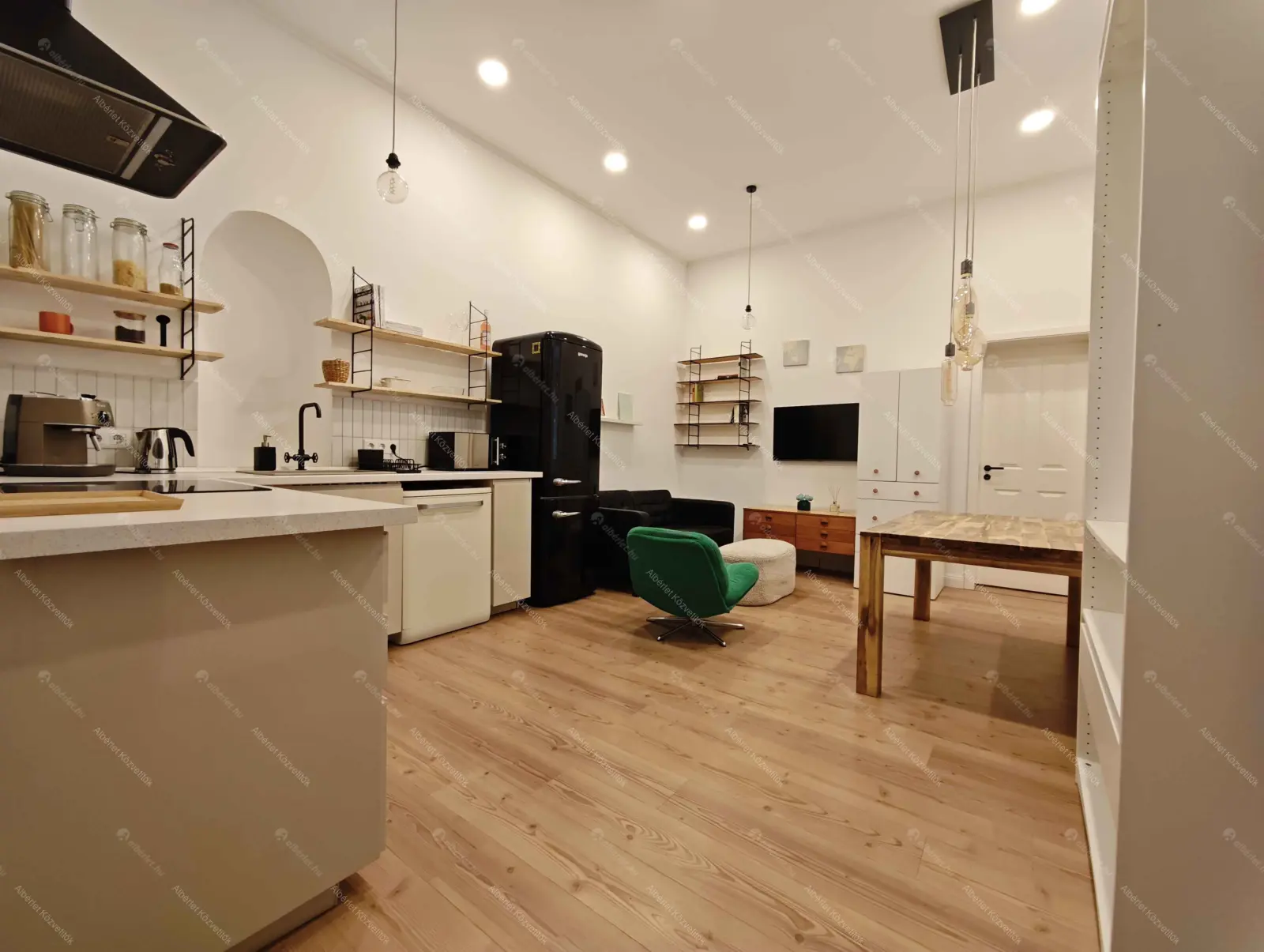 Kiadó albérlet 240000 Ft/hó áron: Budapest, VIII. kerület  Bauer Sándor utca. Mérete: 52 nm, 2 szobás | Alberlet.hu - 6709106