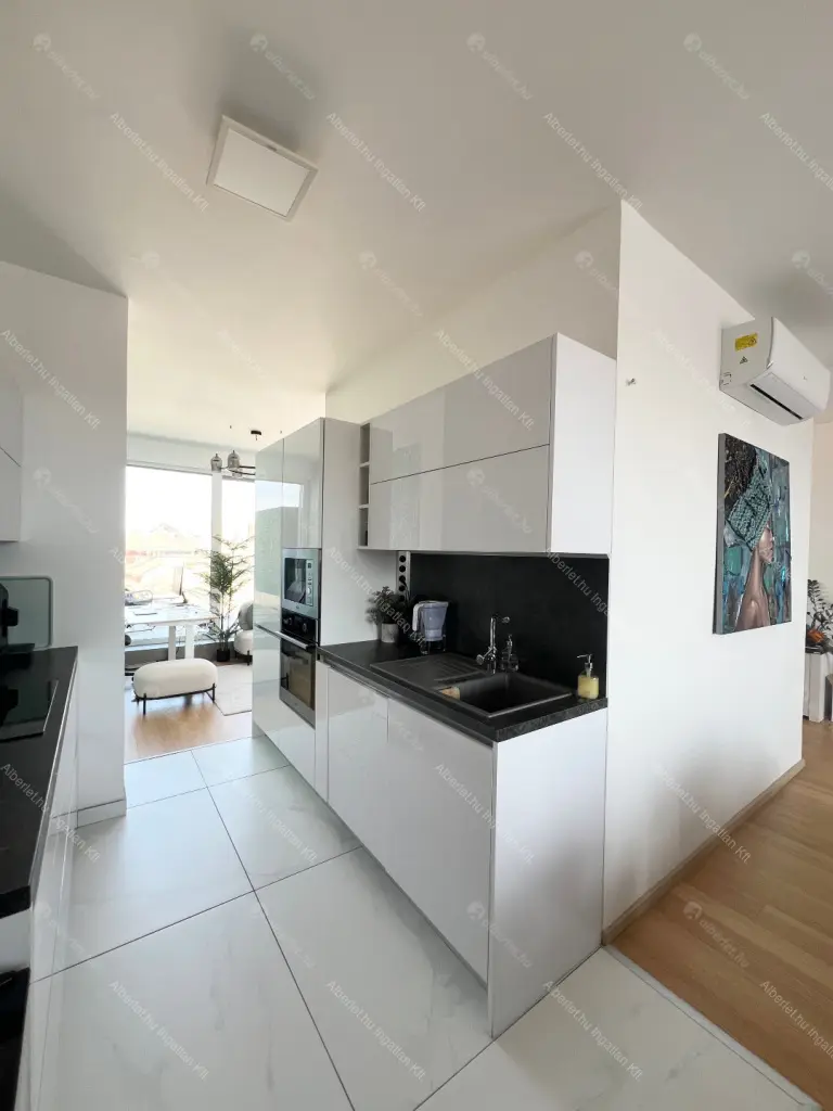 Kiadó albérlet 750000 Ft/hó áron: Budapest, VIII. kerület  Bauer Sándor utca. Mérete: 97 nm, 4 szobás | Alberlet.hu - 6709233