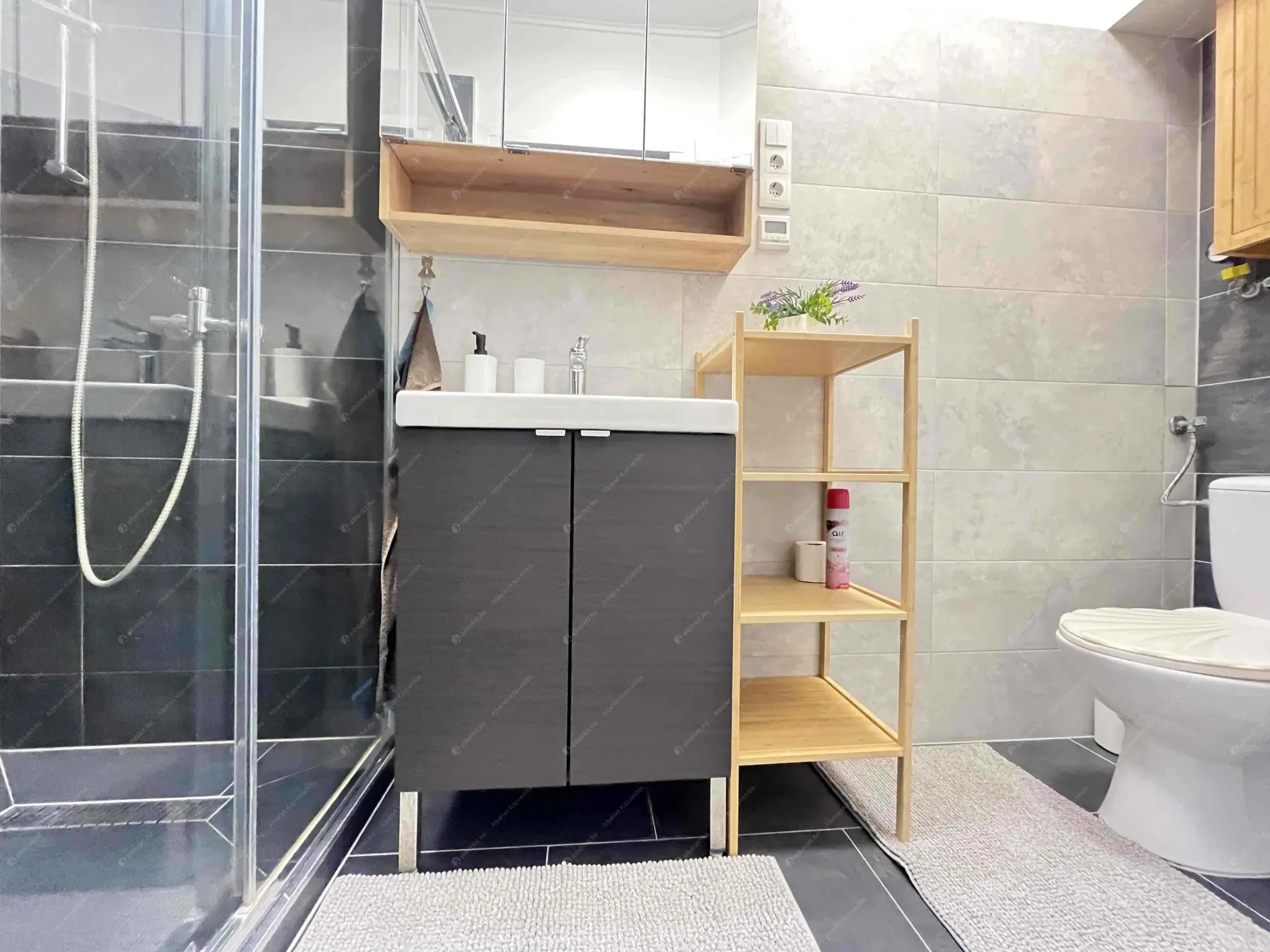 Kiadó albérlet 225000 Ft/hó áron: Budapest, VIII. kerület  Berzsenyi utca. Mérete: 35 nm, 2 szobás | Alberlet.hu - 6604682