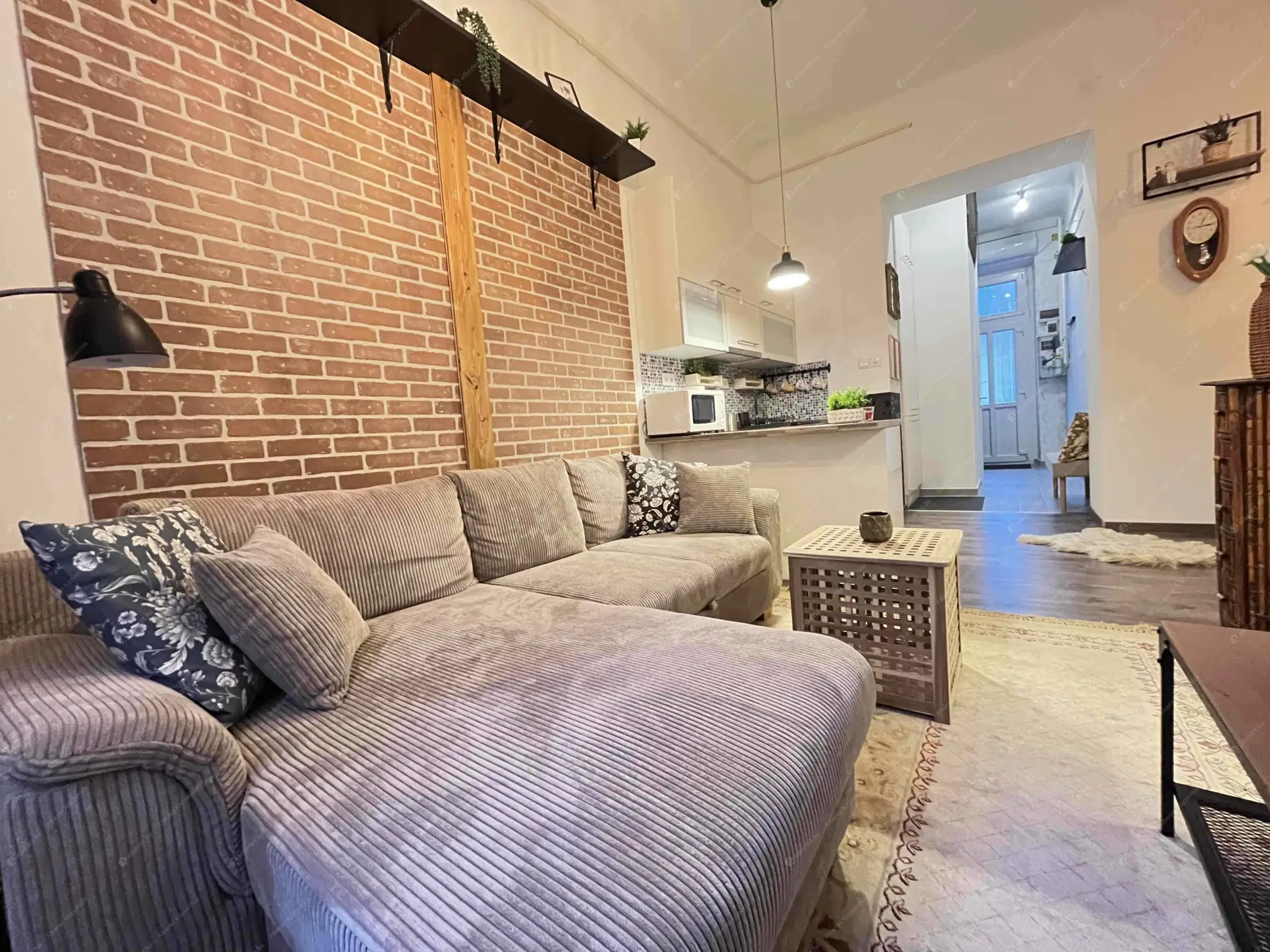 Kiadó albérlet 225000 Ft/hó áron: Budapest, VIII. kerület  Berzsenyi utca. Mérete: 35 nm, 2 szobás | Alberlet.hu - 6604686