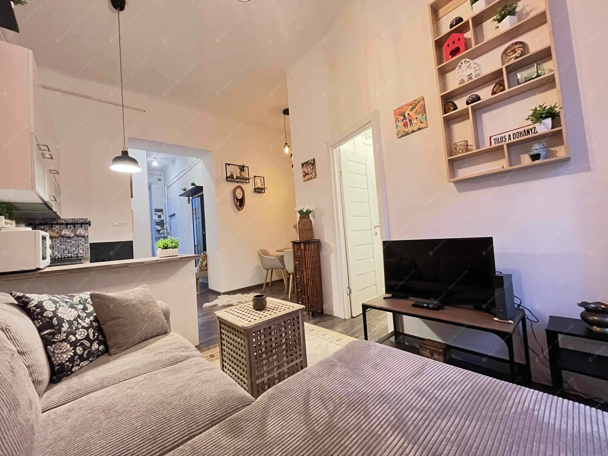 Kiadó albérlet 225000 Ft/hó áron: Budapest, VIII. kerület  Berzsenyi utca. Mérete: 35 nm, 2 szobás | Alberlet.hu - 6604687