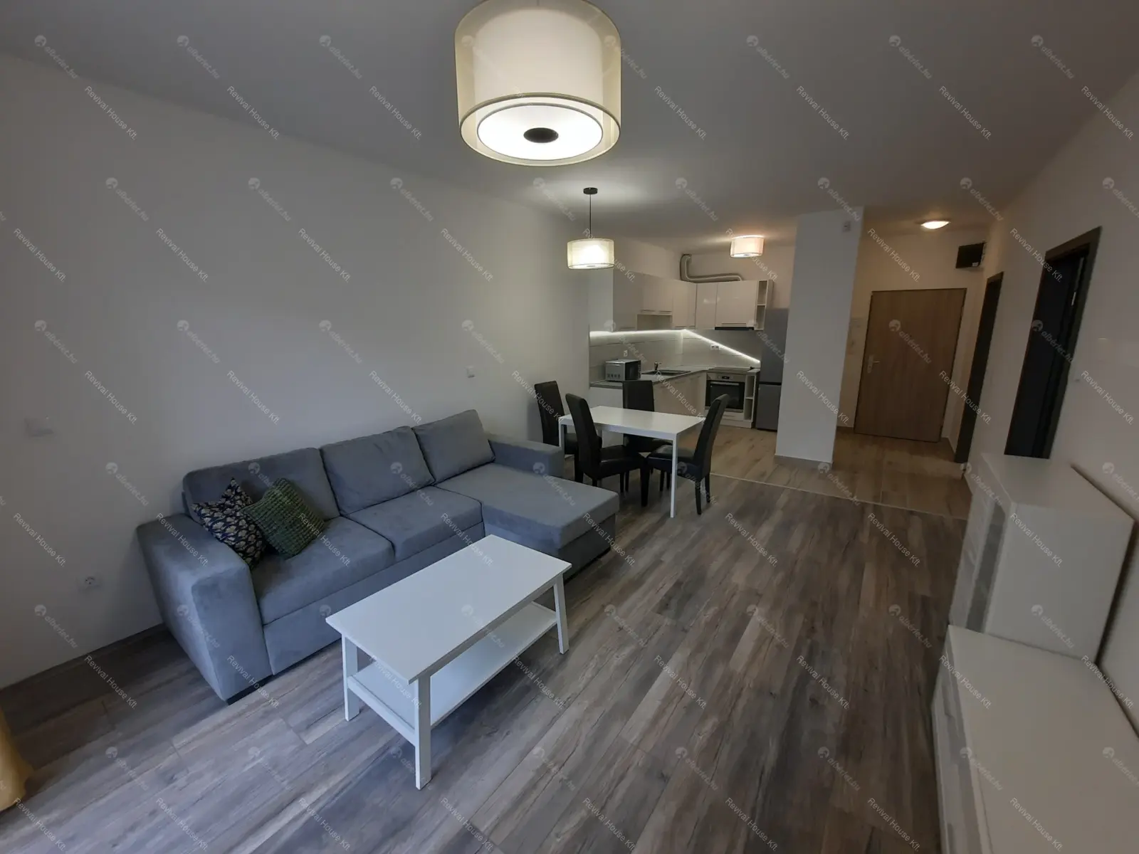 Kiadó albérlet 289000 Ft/hó áron: Budapest, VIII. kerület  Bezerédj utca. Mérete: 55 nm, 2 szobás | Alberlet.hu - 5791818