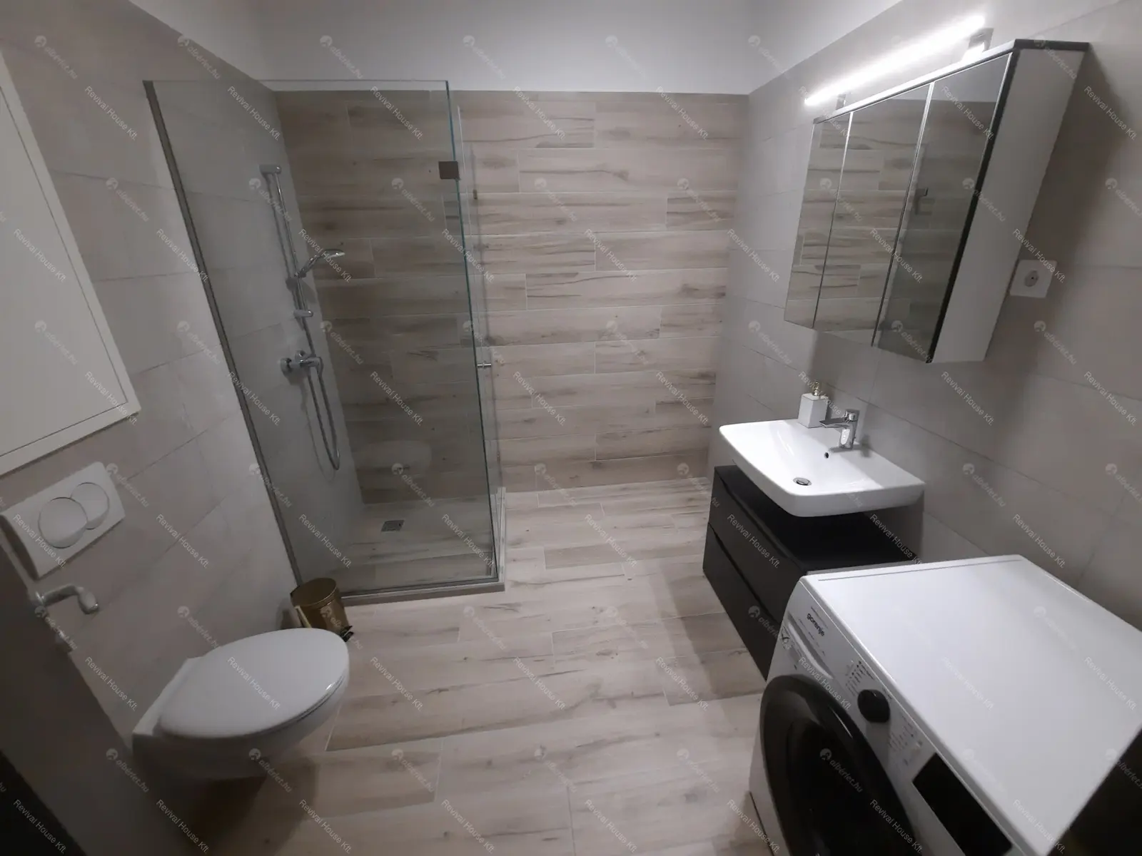 Kiadó albérlet 289000 Ft/hó áron: Budapest, VIII. kerület  Bezerédj utca. Mérete: 55 nm, 2 szobás | Alberlet.hu - 5824533