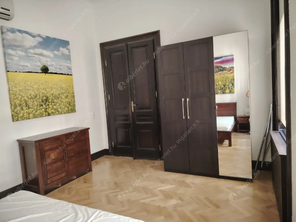 Kiadó albérlet 299000 Ft/hó áron: Budapest, VIII. kerület  Bezerédj utca. Mérete: 98 nm, 3 szobás | Alberlet.hu - 6589590