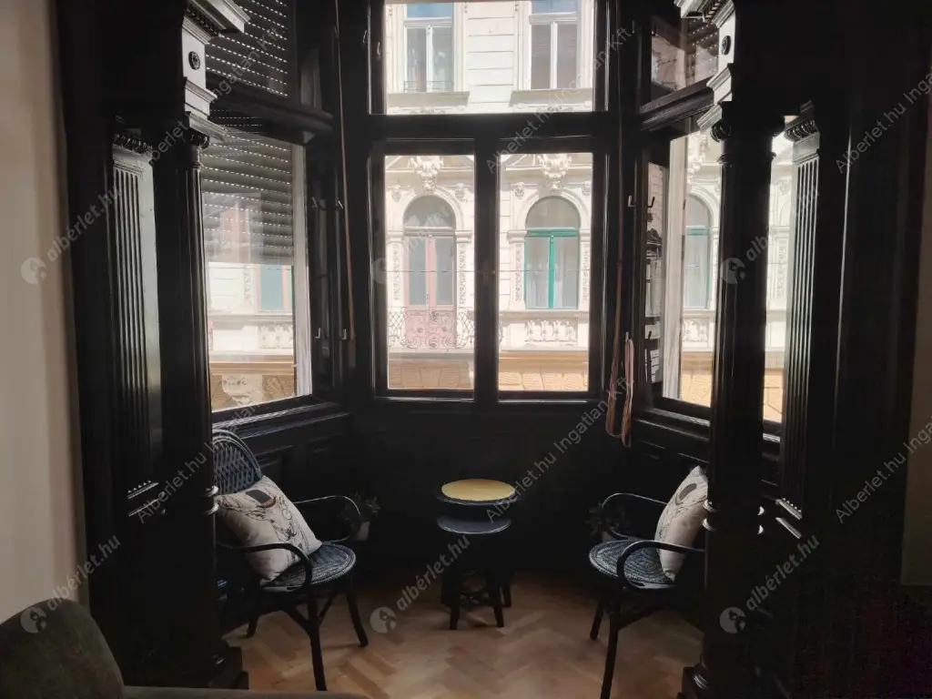 Kiadó albérlet 299000 Ft/hó áron: Budapest, VIII. kerület  Bezerédj utca. Mérete: 98 nm, 3 szobás | Alberlet.hu - 6589596