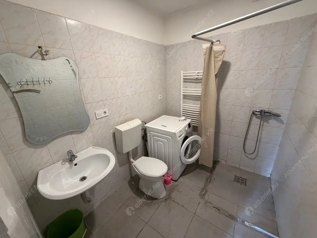 Kiadó albérlet 170000 Ft/hó áron: Budapest, VIII. kerület  Bíró Lajos utca. Mérete: 50 nm, 1 szobás | Alberlet.hu - 6568810