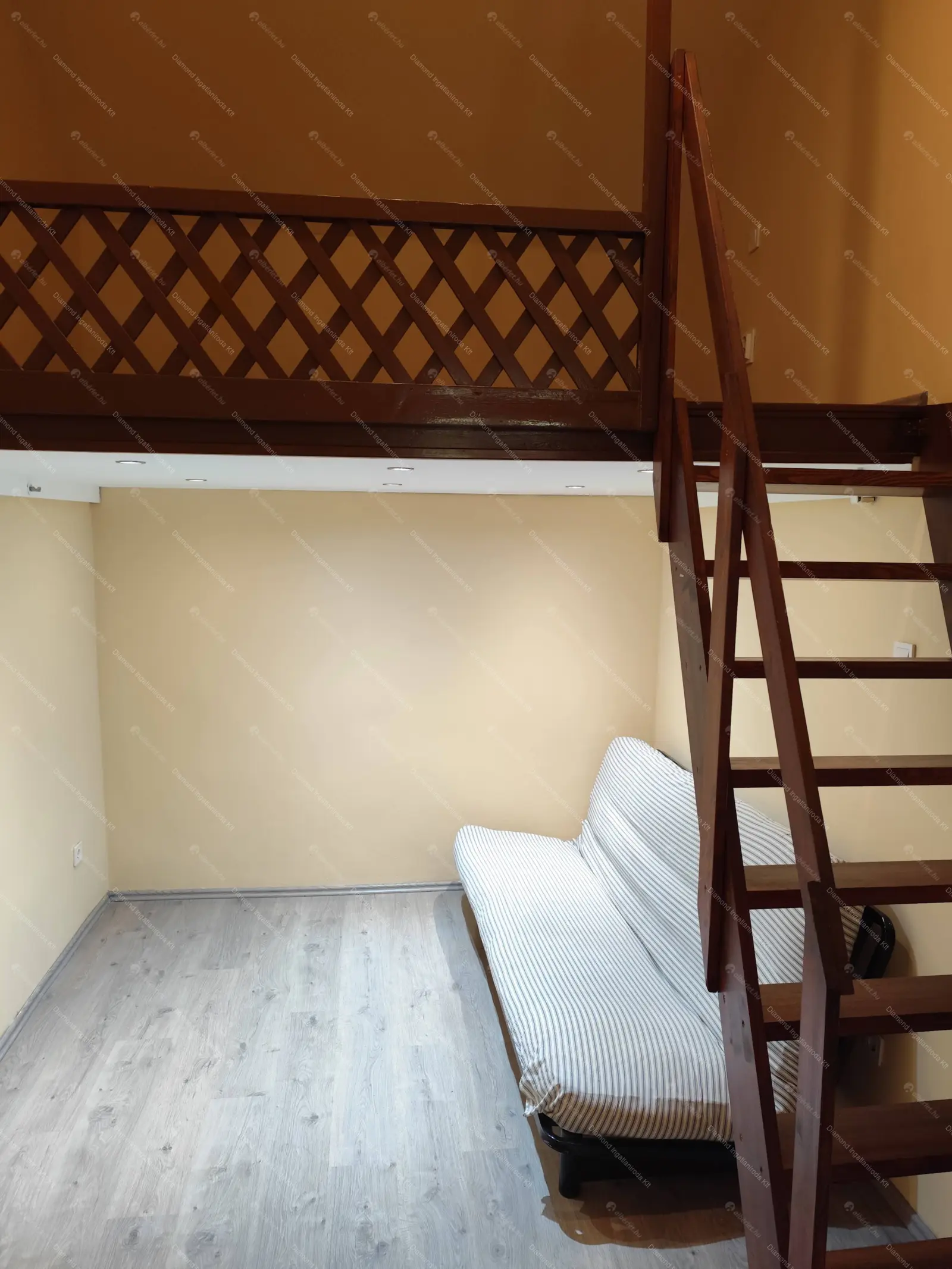 Kiadó albérlet 220000 Ft/hó áron: Budapest, VIII. kerület  Bródy Sándor utca. Mérete: 40 nm, 2 szobás | Alberlet.hu - 6645435