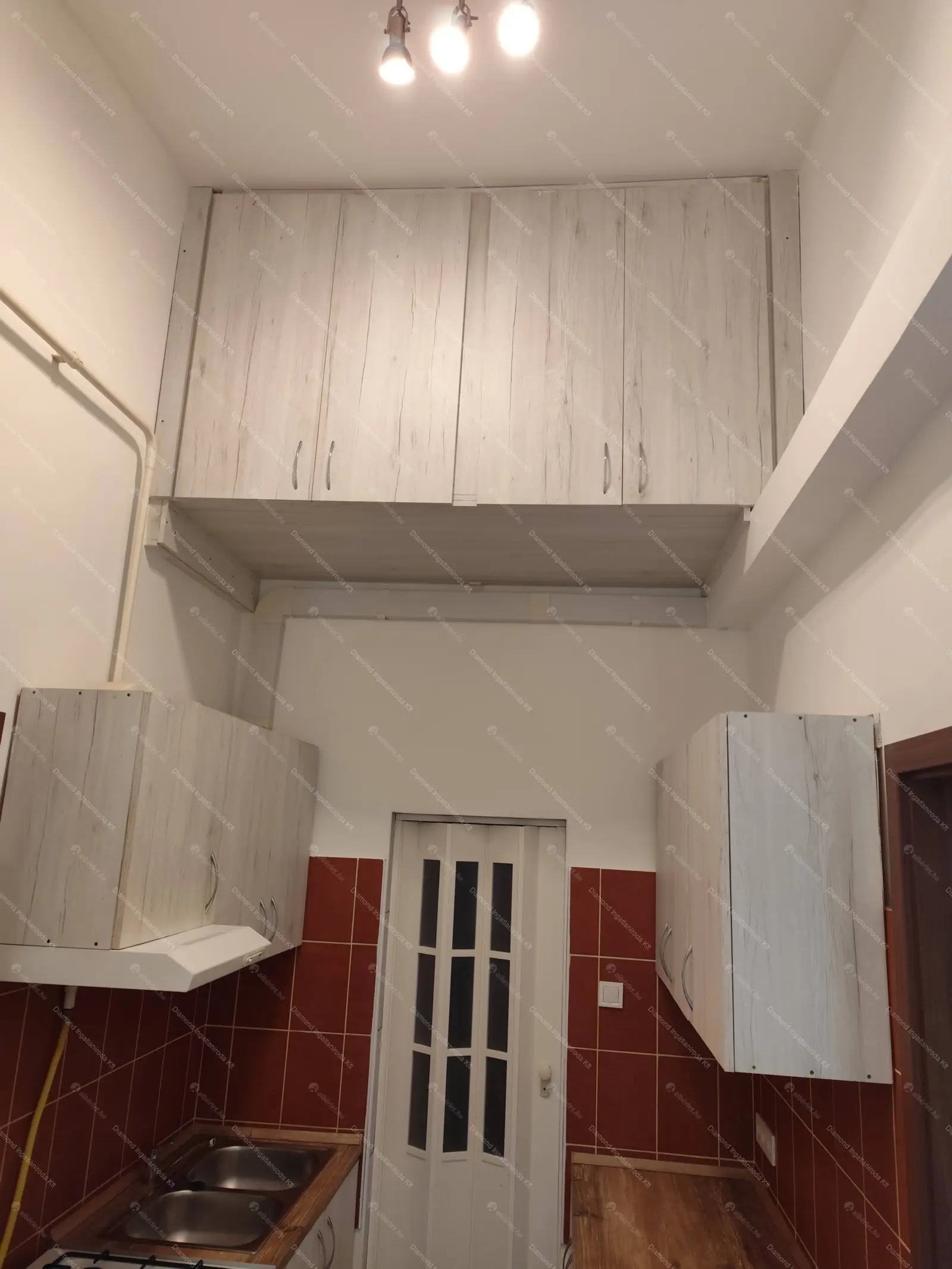 Kiadó albérlet 220000 Ft/hó áron: Budapest, VIII. kerület  Bródy Sándor utca. Mérete: 40 nm, 2 szobás | Alberlet.hu - 6645442