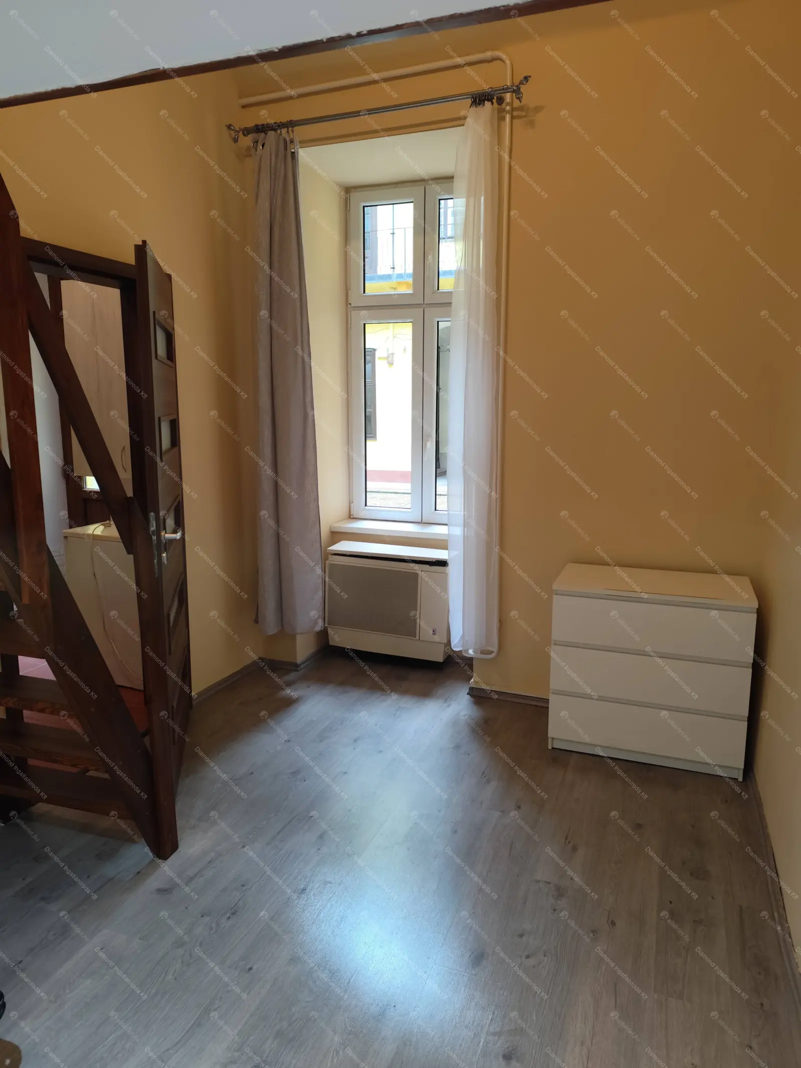 Kiadó albérlet 220000 Ft/hó áron: Budapest, VIII. kerület  Bródy Sándor utca. Mérete: 40 nm, 2 szobás | Alberlet.hu - 6645443