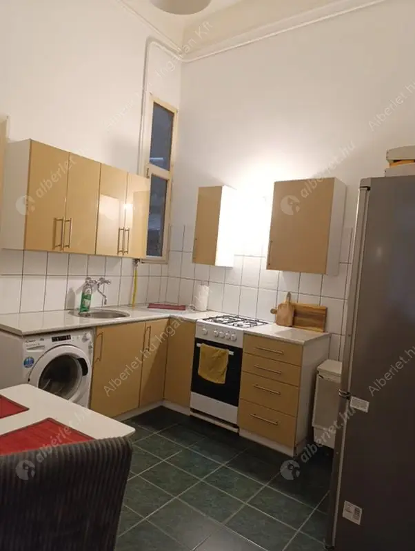 Kiadó albérlet 255000 Ft/hó áron: Budapest, VIII. kerület  Bródy Sándor utca. Mérete: 49 nm, 1 szobás | Alberlet.hu - 6576952