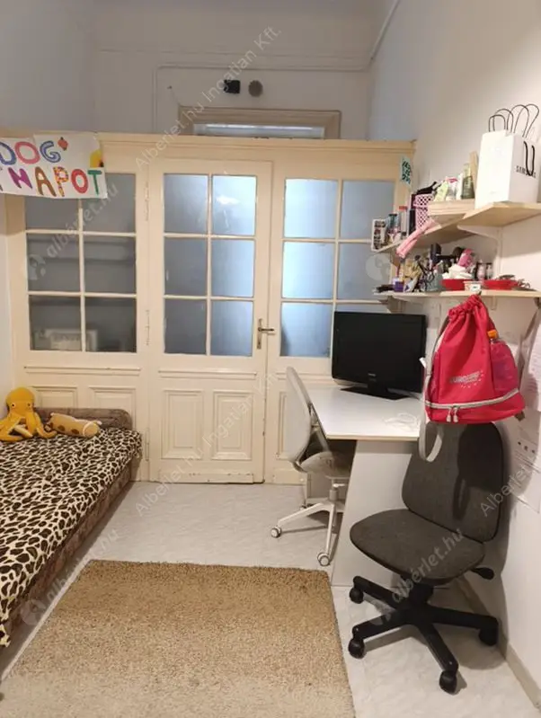 Kiadó albérlet 255000 Ft/hó áron: Budapest, VIII. kerület  Bródy Sándor utca. Mérete: 49 nm, 1 szobás | Alberlet.hu - 6576960