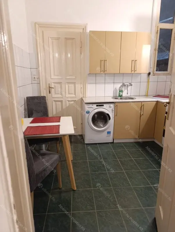 Kiadó albérlet 230000 Ft/hó áron: Budapest, VIII. kerület  Bródy Sándor utca. Mérete: 49 nm, 1 szobás | Alberlet.hu - 6643336