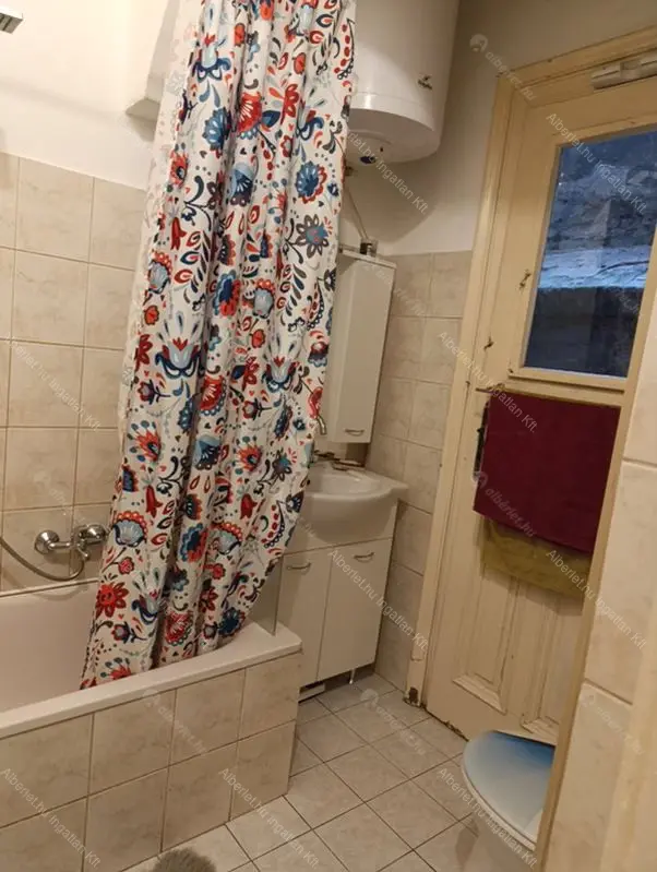 Kiadó albérlet 230000 Ft/hó áron: Budapest, VIII. kerület  Bródy Sándor utca. Mérete: 49 nm, 1 szobás | Alberlet.hu - 6643352