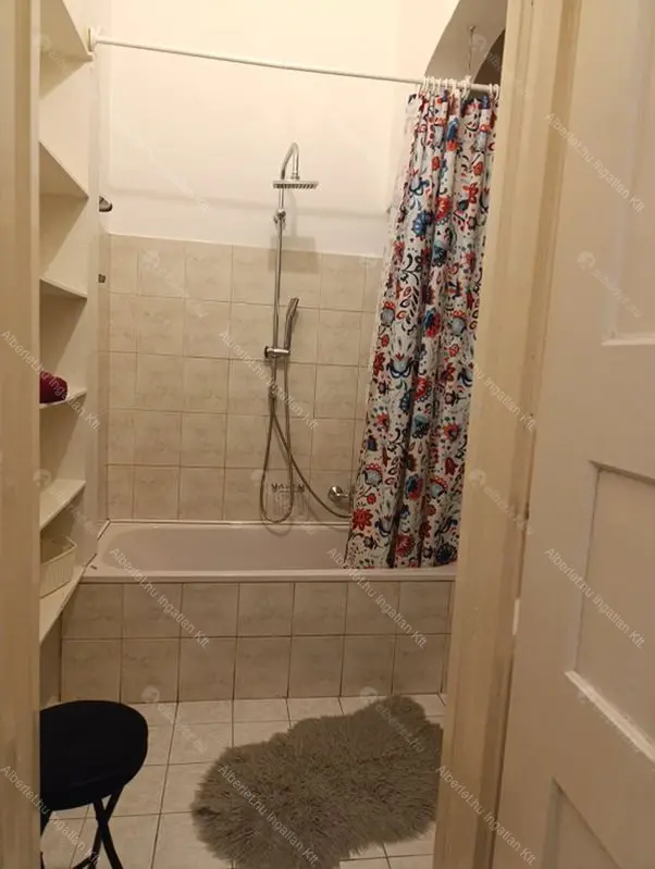 Kiadó albérlet 230000 Ft/hó áron: Budapest, VIII. kerület  Bródy Sándor utca. Mérete: 49 nm, 1 szobás | Alberlet.hu - 6643355