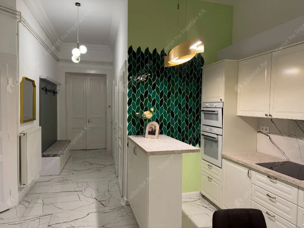 Kiadó albérlet 499000 Ft/hó áron: Budapest, VIII. kerület  Bródy Sándor utca. Mérete: 89 nm, 3 szobás | Alberlet.hu - 6517447