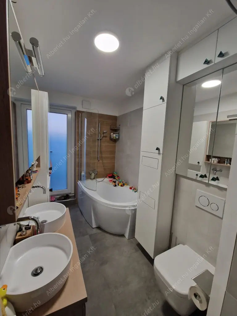 Kiadó albérlet 690000 Ft/hó áron: Budapest, VIII. kerület  Ciprus utca. Mérete: 94 nm, 4 szobás | Alberlet.hu - 6600114