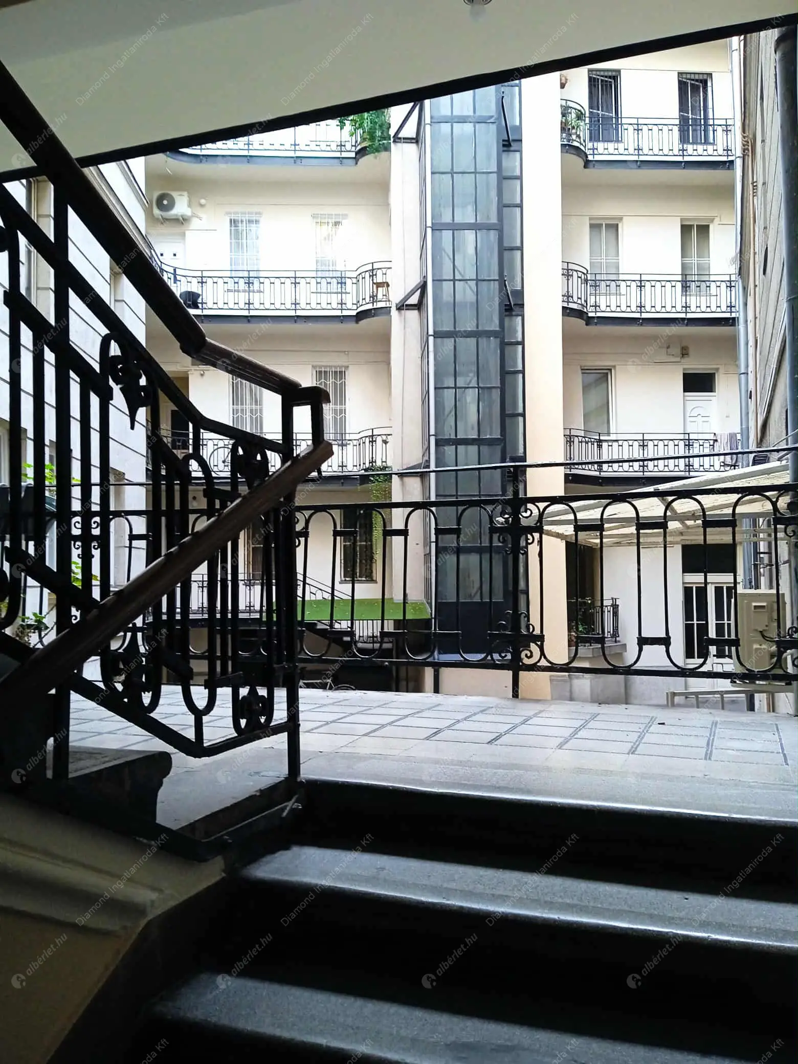 Kiadó albérlet 250000 Ft/hó áron: Budapest, VIII. kerület  Corvin köz. Mérete: 90 nm, 3 szobás | Alberlet.hu - 6545188