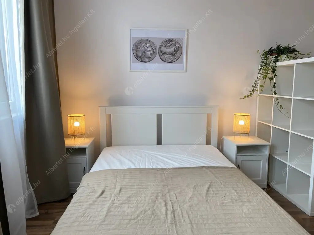 Kiadó albérlet 244000 Ft/hó áron: Budapest, VIII. kerület  Corvin sétány. Mérete: 30 nm, 1 szobás | Alberlet.hu - 6601115