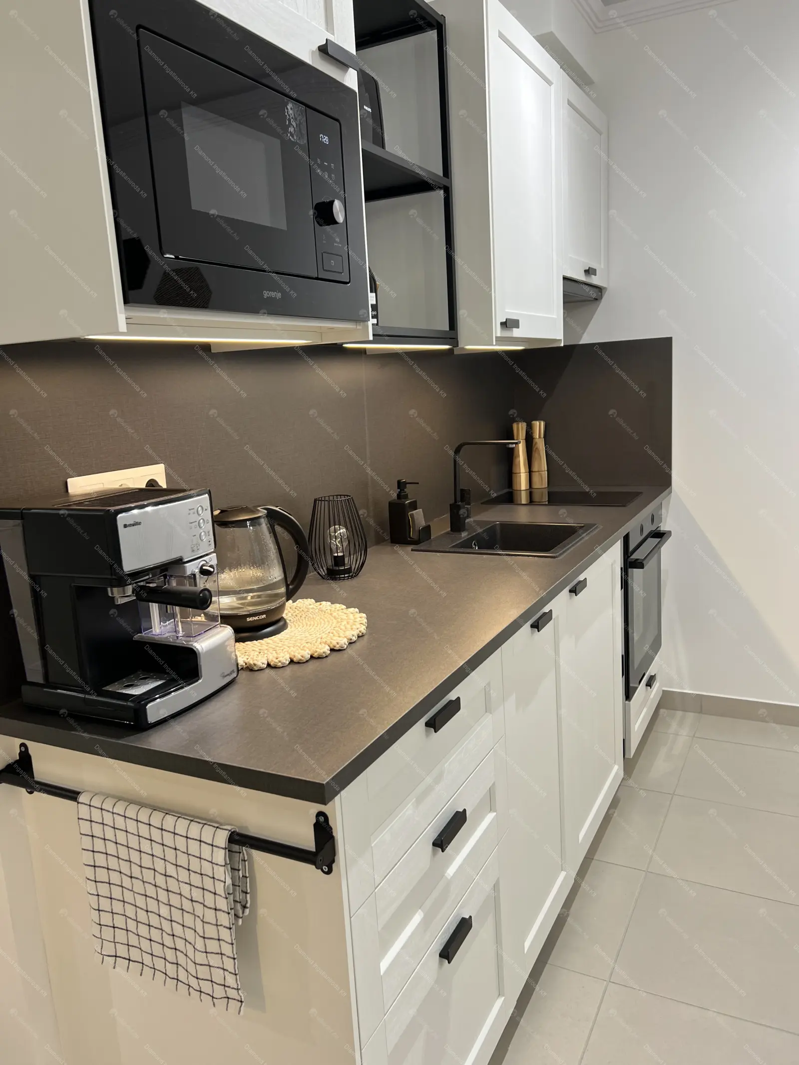 Kiadó albérlet 270000 Ft/hó áron: Budapest, VIII. kerület  Corvin sétány. Mérete: 35 nm, 1 szobás | Alberlet.hu - 6703340