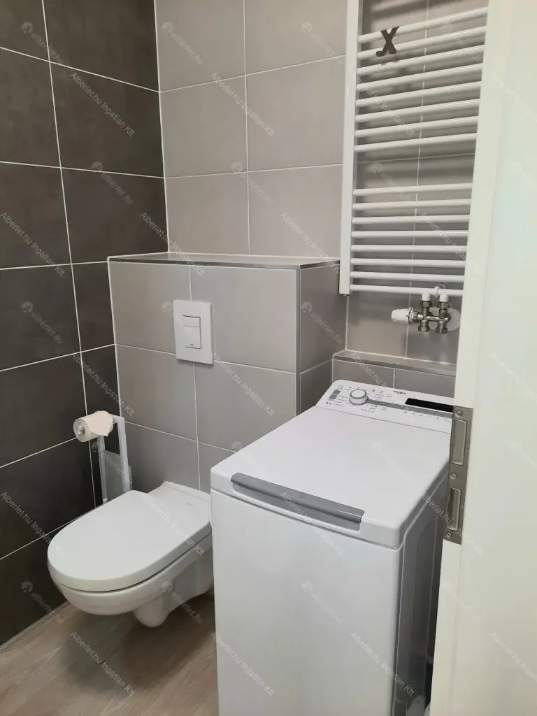 Kiadó albérlet 350000 Ft/hó áron: Budapest, VIII. kerület  Corvin sétány. Mérete: 43 nm, 1 szobás | Alberlet.hu - 6693287