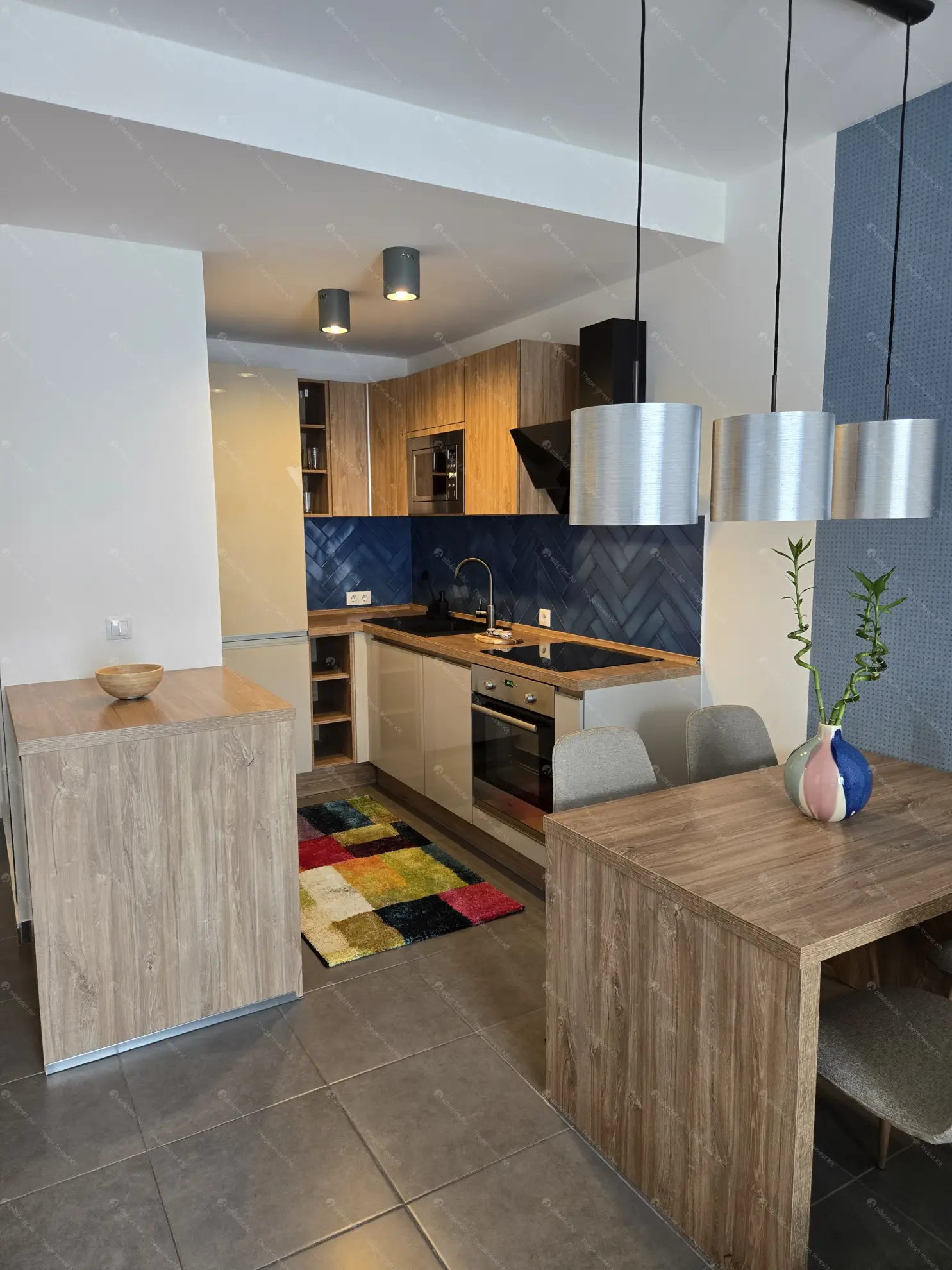 Kiadó albérlet 330000 Ft/hó áron: Budapest, VIII. kerület  Corvin sétány. Mérete: 44 nm, 2 szobás | Alberlet.hu - 6562939