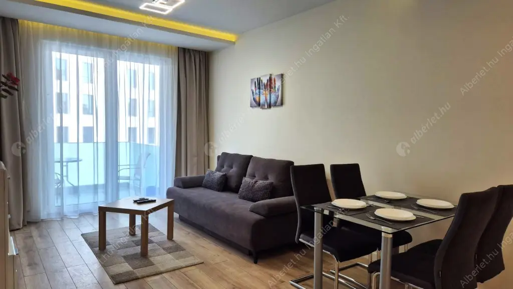 Kiadó albérlet 345000 Ft/hó áron: Budapest, VIII. kerület  Corvin sétány. Mérete: 44 nm, 2 szobás | Alberlet.hu - 6628809