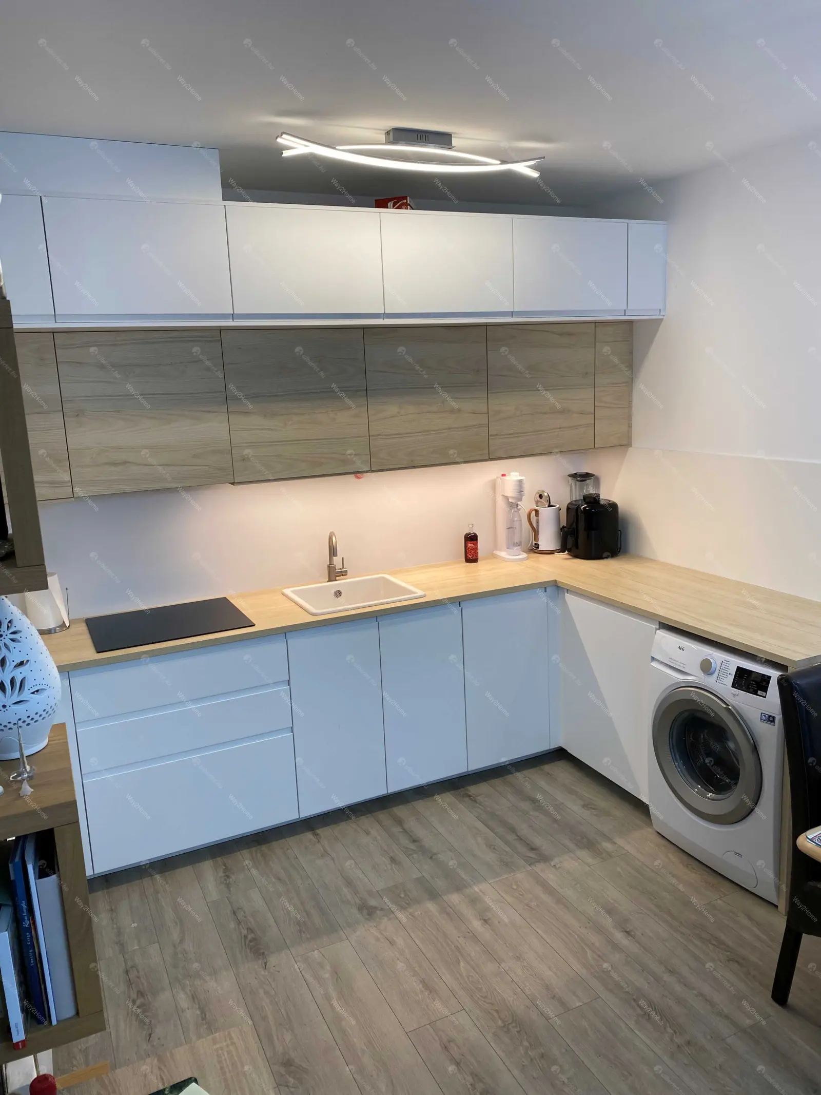 Kiadó albérlet 340000 Ft/hó áron: Budapest, VIII. kerület  Corvin sétány. Mérete: 45 nm, 2 szobás | Alberlet.hu - 6696367