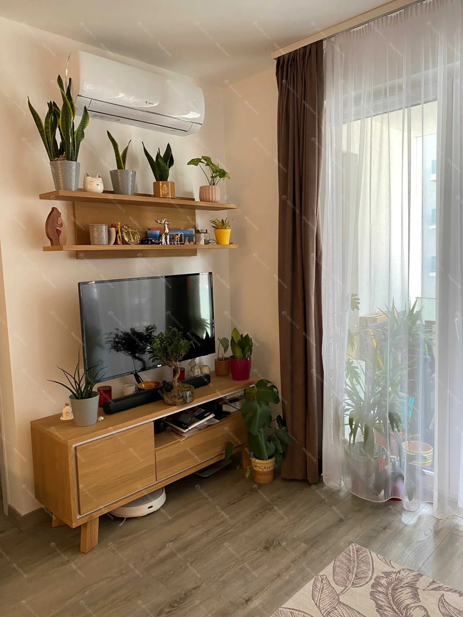 Kiadó albérlet 340000 Ft/hó áron: Budapest, VIII. kerület  Corvin sétány. Mérete: 45 nm, 2 szobás | Alberlet.hu - 6696376