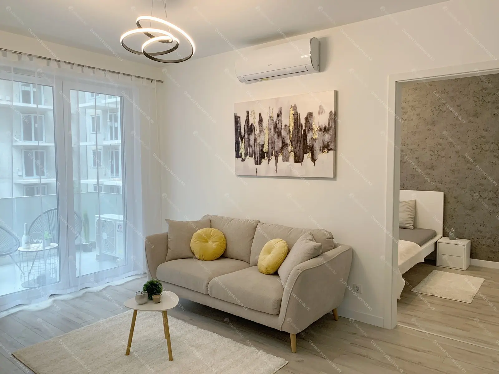 Kiadó albérlet 340000 Ft/hó áron: Budapest, VIII. kerület  Corvin sétány. Mérete: 46 nm, 2 szobás | Alberlet.hu - 6650044