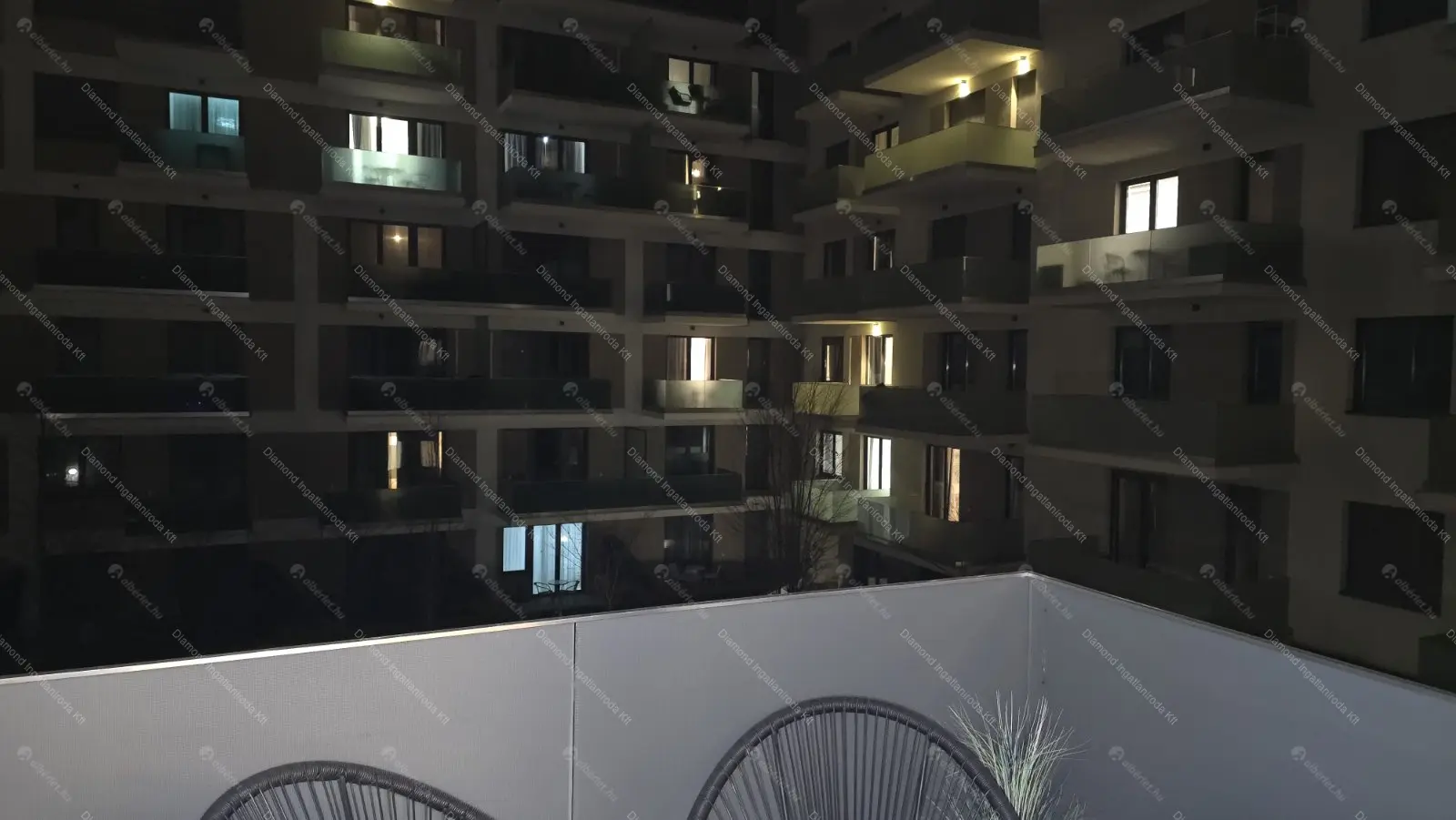 Kiadó albérlet 330000 Ft/hó áron: Budapest, VIII. kerület  Corvin sétány. Mérete: 46 nm, 2 szobás | Alberlet.hu - 6681537