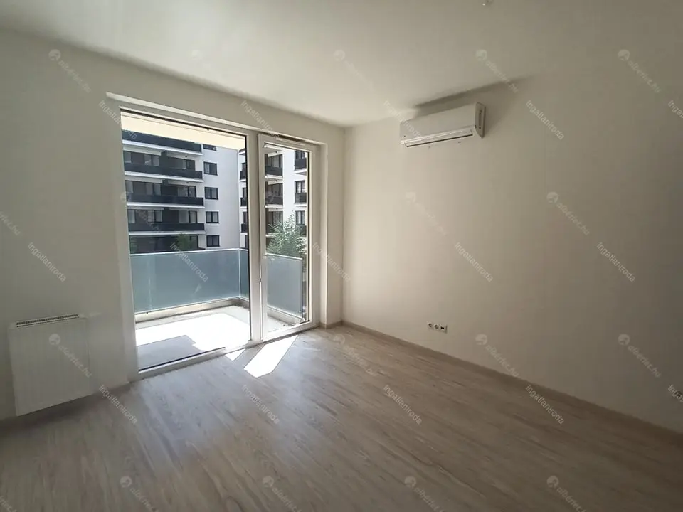 Kiadó albérlet 280000 Ft/hó áron: Budapest, VIII. kerület  Corvin sétány. Mérete: 46 nm, 2 szobás | Alberlet.hu - 6674533