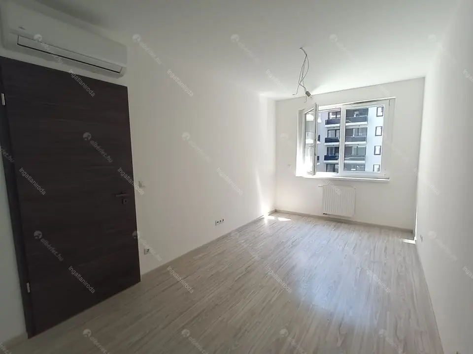 Kiadó albérlet 280000 Ft/hó áron: Budapest, VIII. kerület  Corvin sétány. Mérete: 46 nm, 2 szobás | Alberlet.hu - 6674536