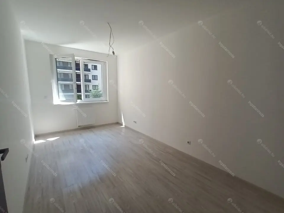 Kiadó albérlet 280000 Ft/hó áron: Budapest, VIII. kerület  Corvin sétány. Mérete: 46 nm, 2 szobás | Alberlet.hu - 6674544