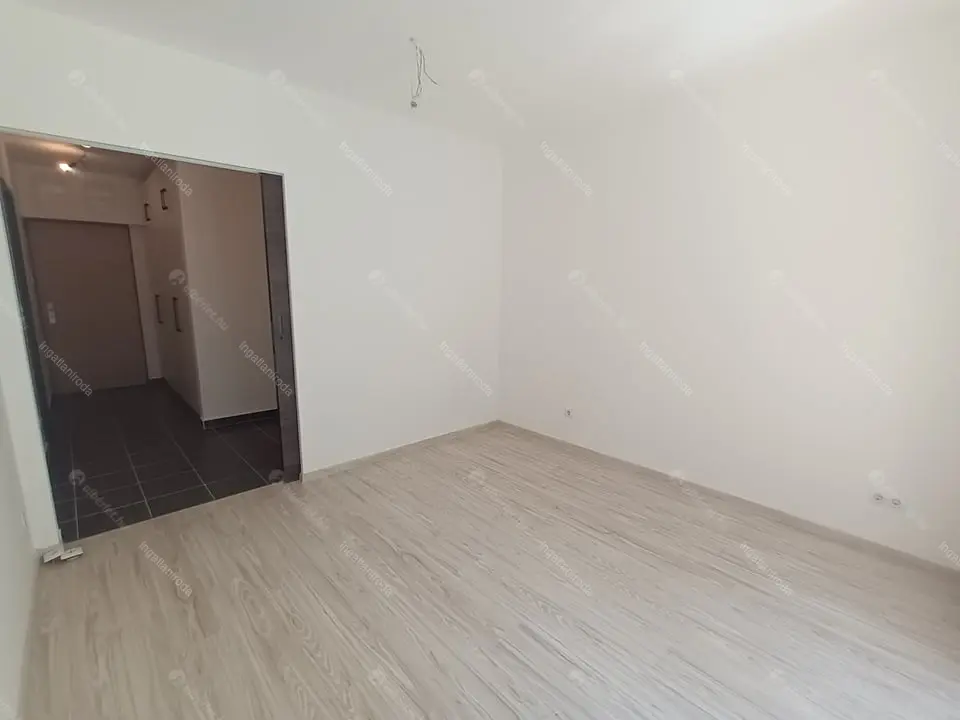 Kiadó albérlet 280000 Ft/hó áron: Budapest, VIII. kerület  Corvin sétány. Mérete: 46 nm, 2 szobás | Alberlet.hu - 6674550