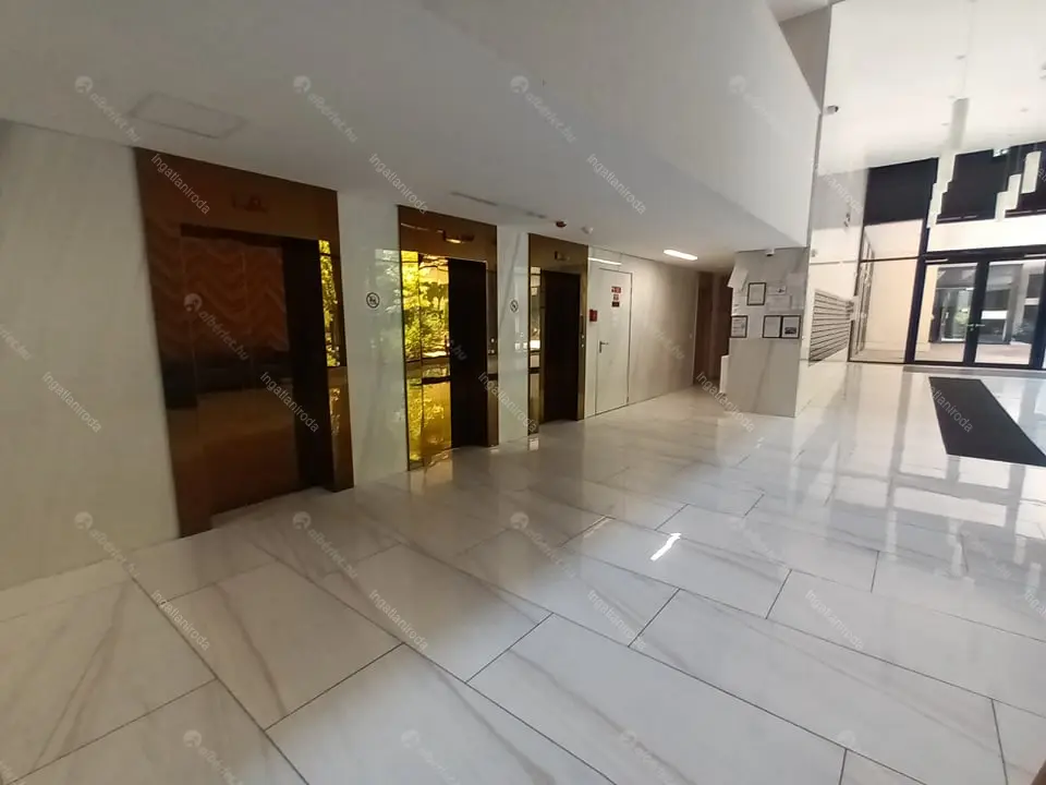 Kiadó albérlet 280000 Ft/hó áron: Budapest, VIII. kerület  Corvin sétány. Mérete: 46 nm, 2 szobás | Alberlet.hu - 6674555