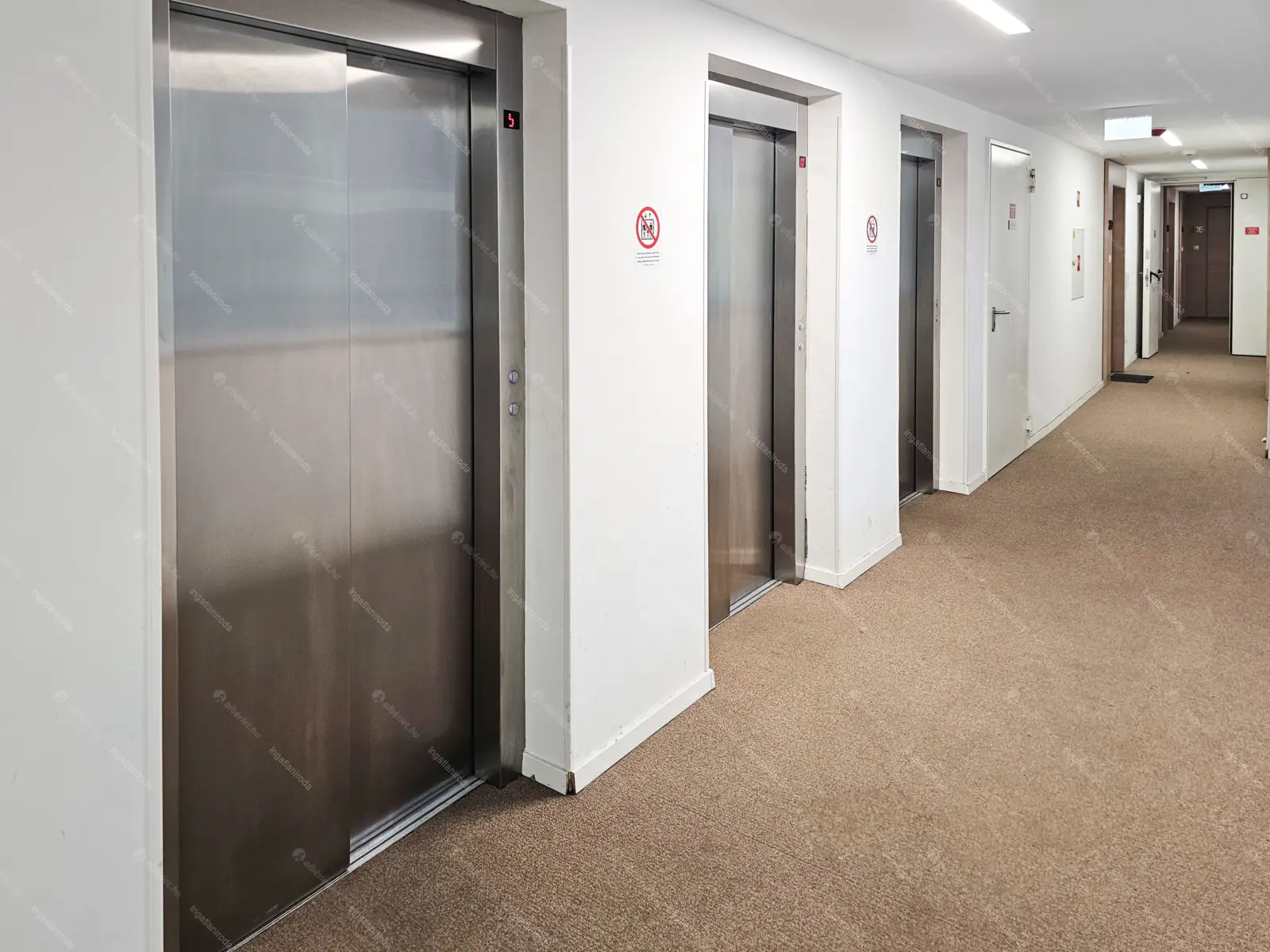 Kiadó albérlet 280000 Ft/hó áron: Budapest, VIII. kerület  Corvin sétány. Mérete: 46 nm, 2 szobás | Alberlet.hu - 6709292