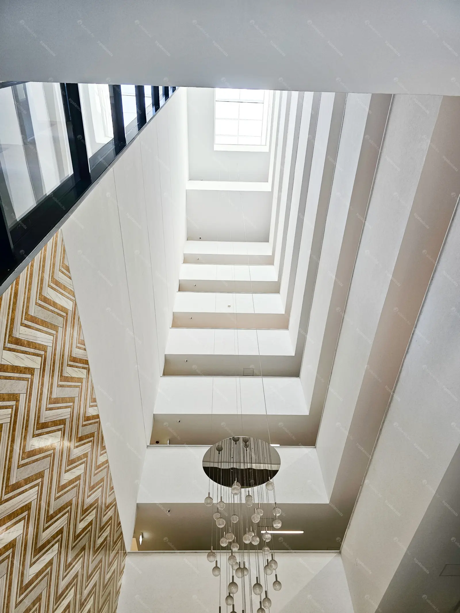 Kiadó albérlet 280000 Ft/hó áron: Budapest, VIII. kerület  Corvin sétány. Mérete: 46 nm, 2 szobás | Alberlet.hu - 6709294