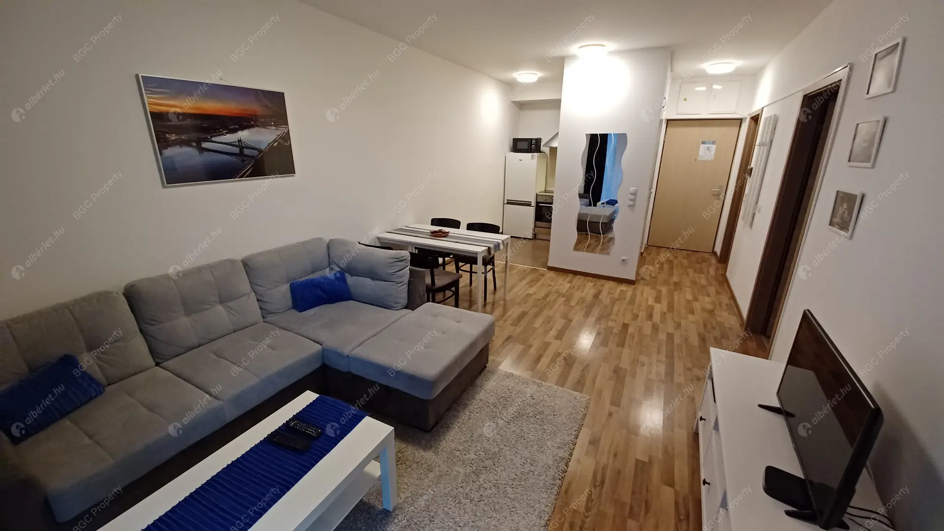 Kiadó albérlet 330000 Ft/hó áron: Budapest, VIII. kerület  Corvin sétány. Mérete: 47 nm, 1 szobás | Alberlet.hu - 6148639