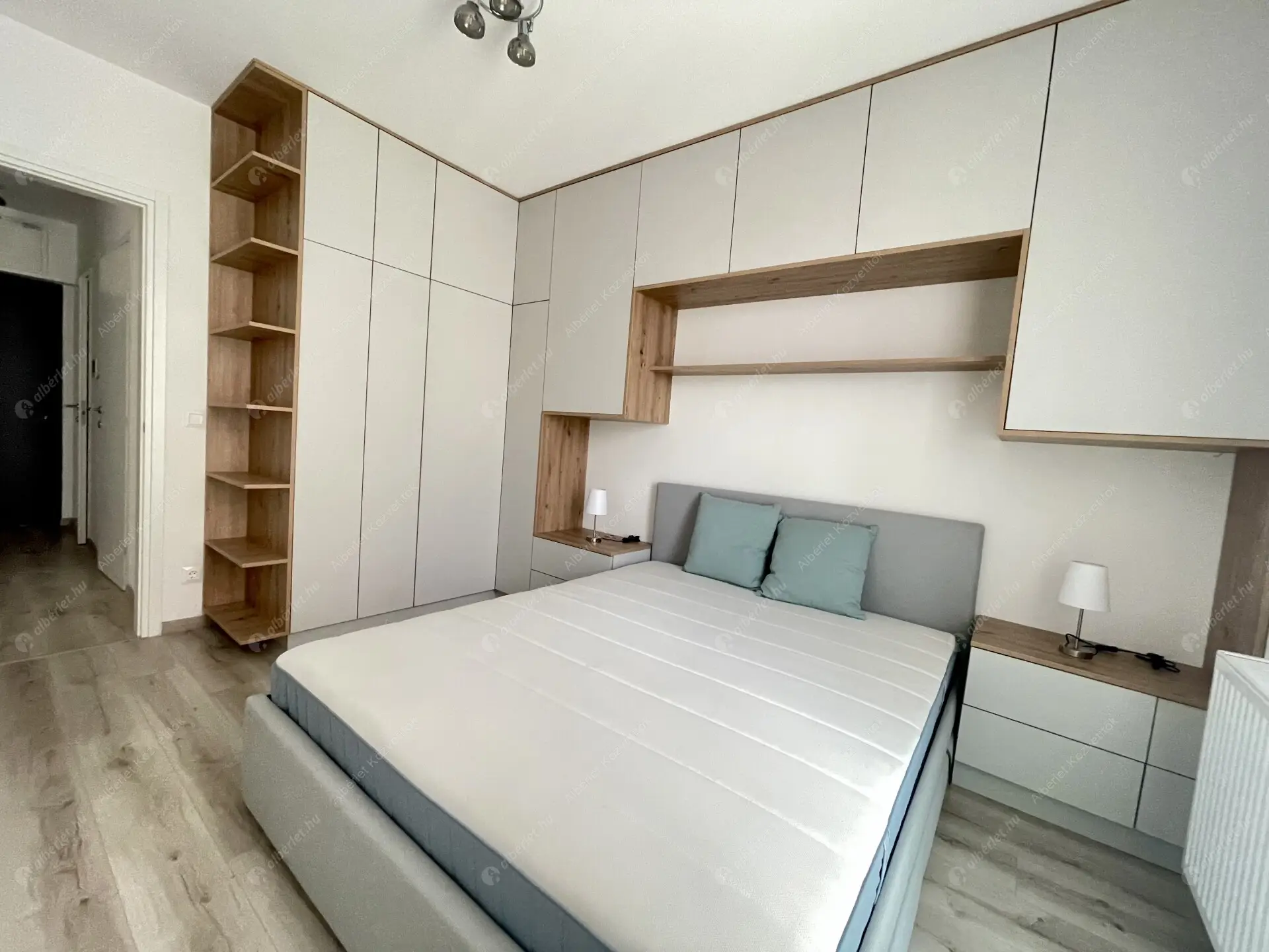 Kiadó albérlet 300000 Ft/hó áron: Budapest, VIII. kerület  Corvin sétány. Mérete: 47 nm, 1 szobás | Alberlet.hu - 6555231