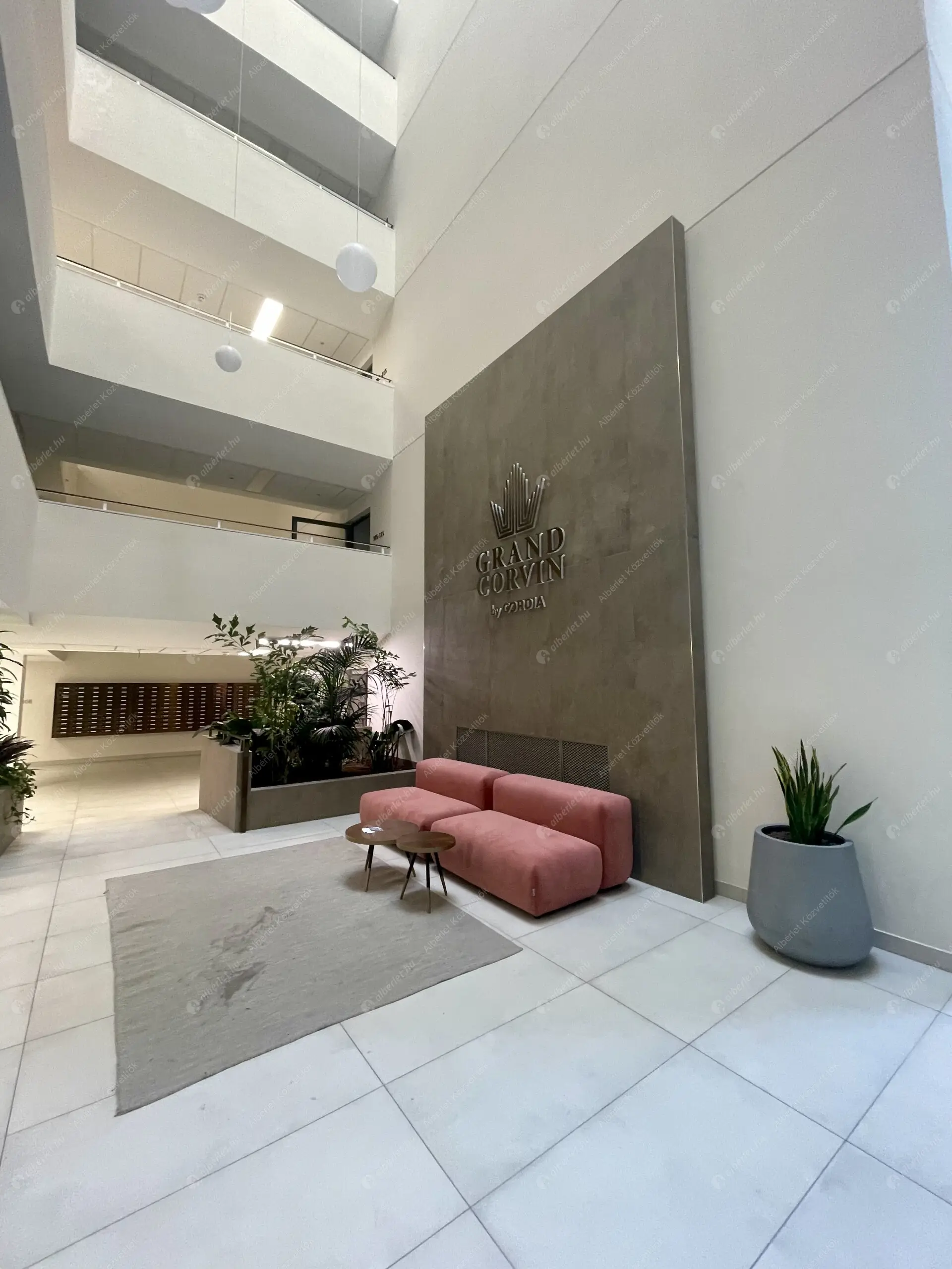 Kiadó albérlet 300000 Ft/hó áron: Budapest, VIII. kerület  Corvin sétány. Mérete: 47 nm, 1 szobás | Alberlet.hu - 6555244