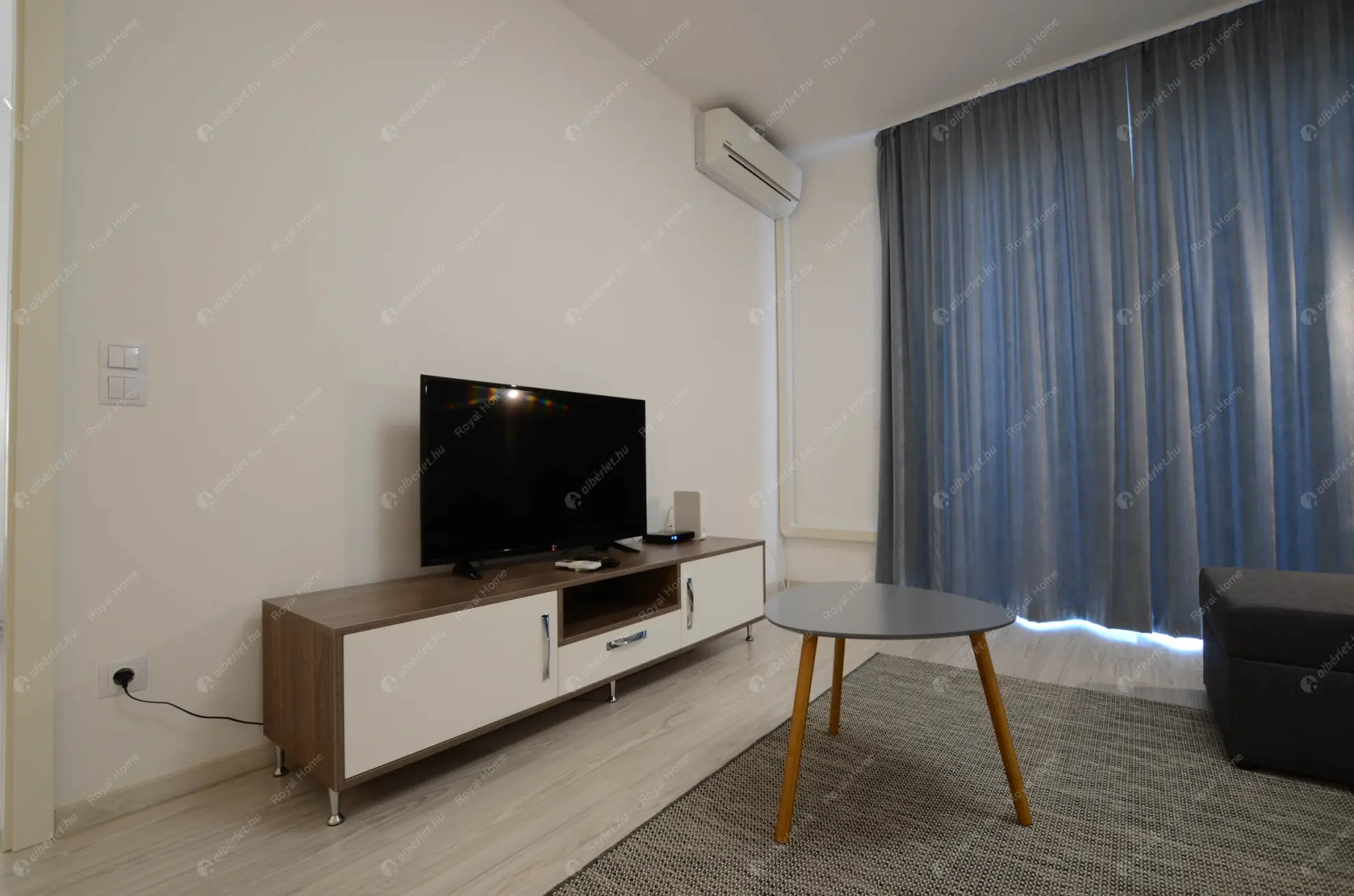 Kiadó albérlet 299000 Ft/hó áron: Budapest, VIII. kerület  Corvin sétány. Mérete: 47 nm, 1 szobás | Alberlet.hu - 6605579