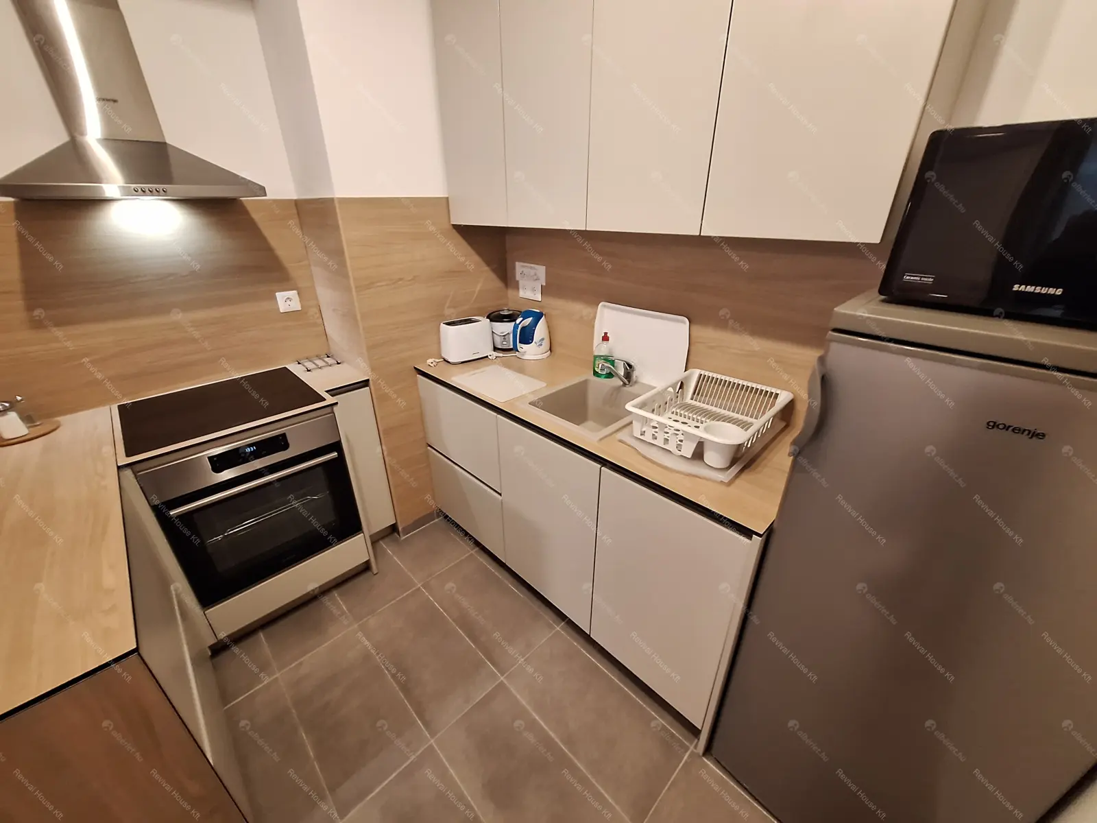 Kiadó albérlet 310000 Ft/hó áron: Budapest, VIII. kerület  Corvin sétány. Mérete: 47 nm, 2 szobás | Alberlet.hu - 6644892